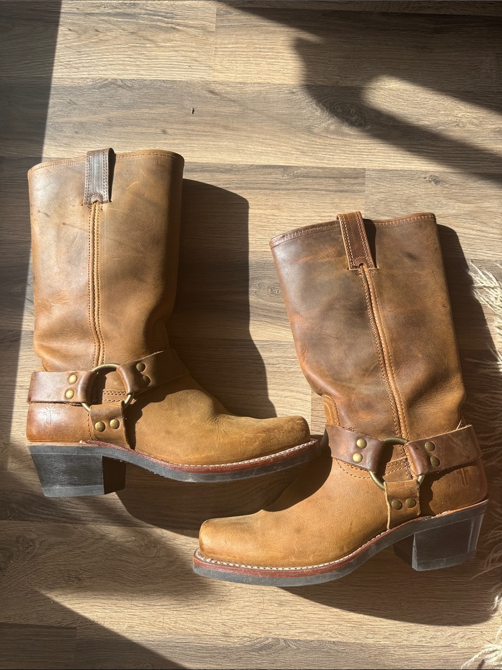 Women’s Frye 12R Harness Size 7 Brown Boots Like New Originally $498